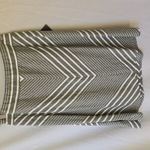 Ava & Viv women plus size X 14W elastic waist gray white striped skirt